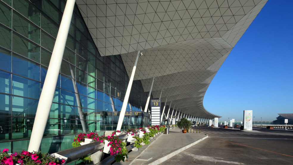 curbside shenyang taoxian international airport