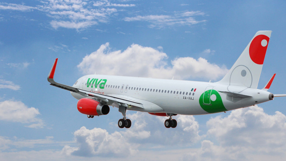 viva aerobus aircraft