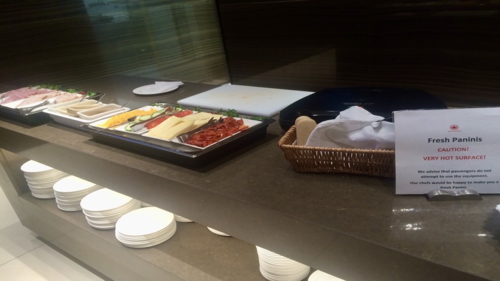 air canada lounge terminal 2 heathrow airport